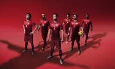 米兰体育官方网站-绝境中的逆袭，桃田贤斗扛起全队，泰国队惊天翻盘丹麦队