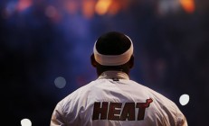 米兰捕鱼-当乌克兰遇上英格兰，哈兰德如何以攻防两端统治比赛