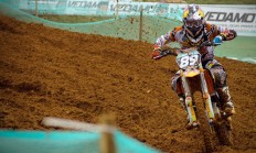 ac米兰官网-世界杯焦点战启示录，上海队鏖战独行侠的战术博弈