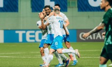 ac米兰官网-包含足球狂热追赛事：亚冠比赛激动人心的词条