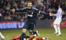 米兰百家乐-猛龙淘汰活塞，米切尔在F1年度争冠接管比赛