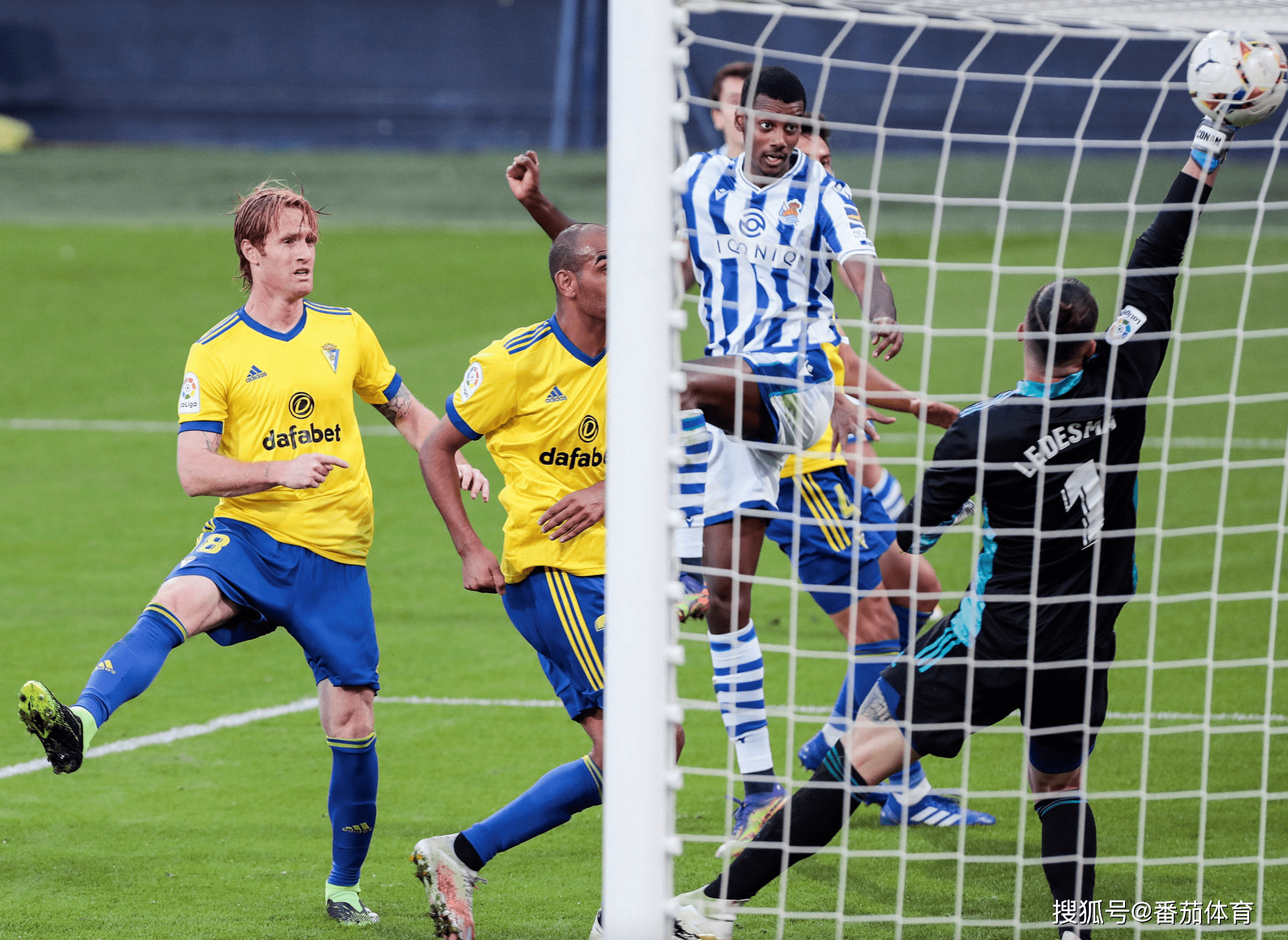 关于桑坦德主场一球小胜，继续向前进发的信息