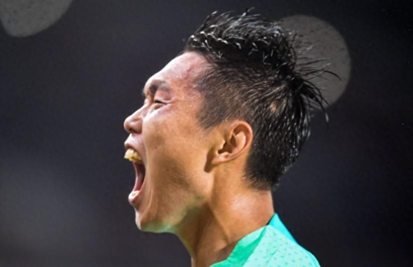 摩斯能取得首胜，主场战胜劲旅