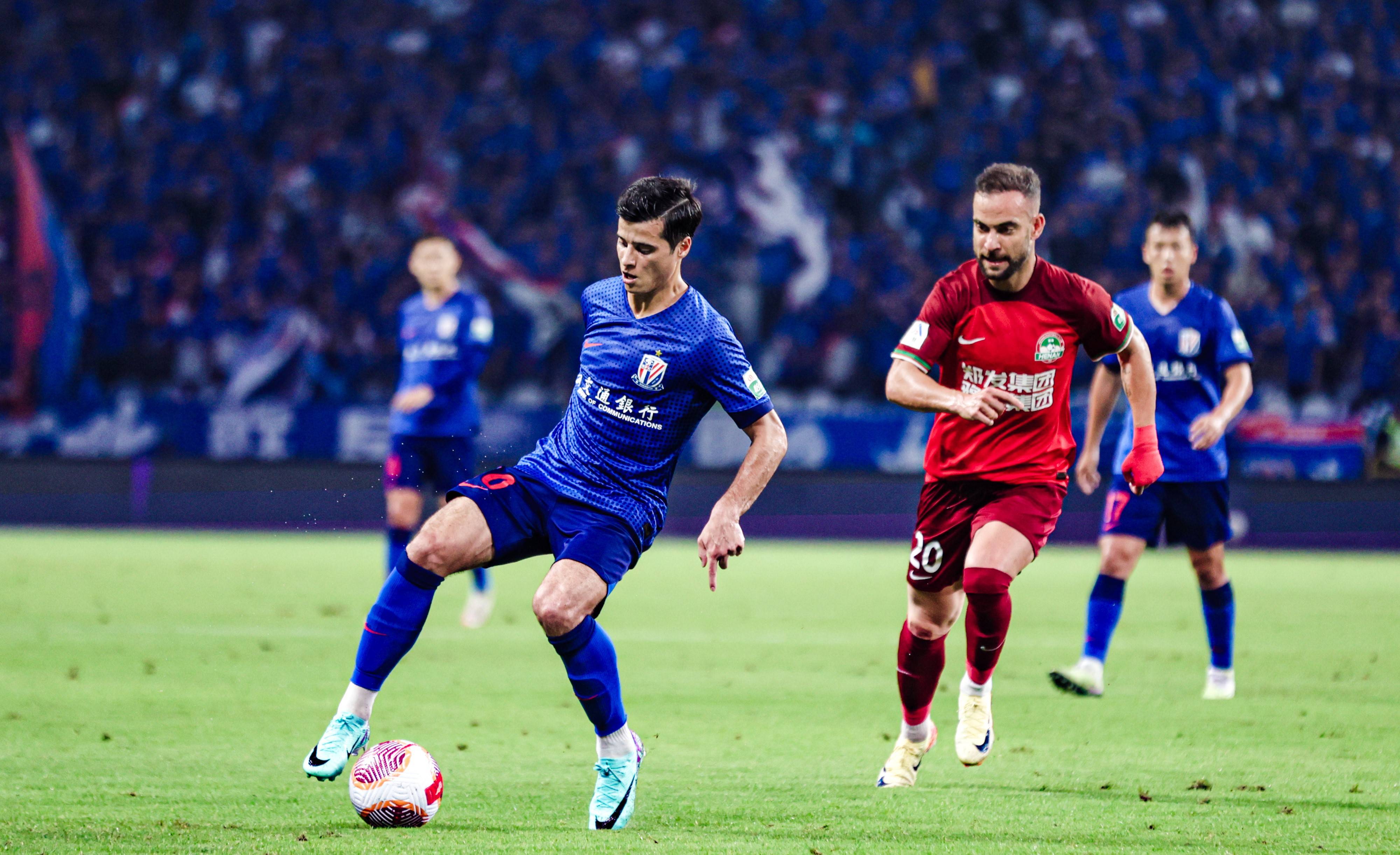 关于上海申花全队备战，备战策略调整巧妙的信息