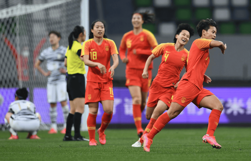 包含中国女足击败对手，晋级下一轮比赛的词条