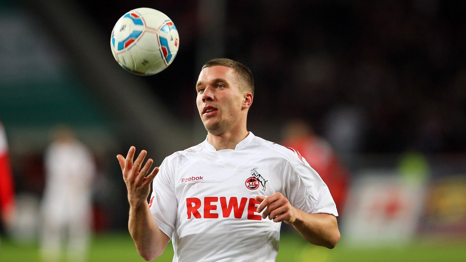 从喀麦隆到伯纳乌，足球世界里的一波带走哲学