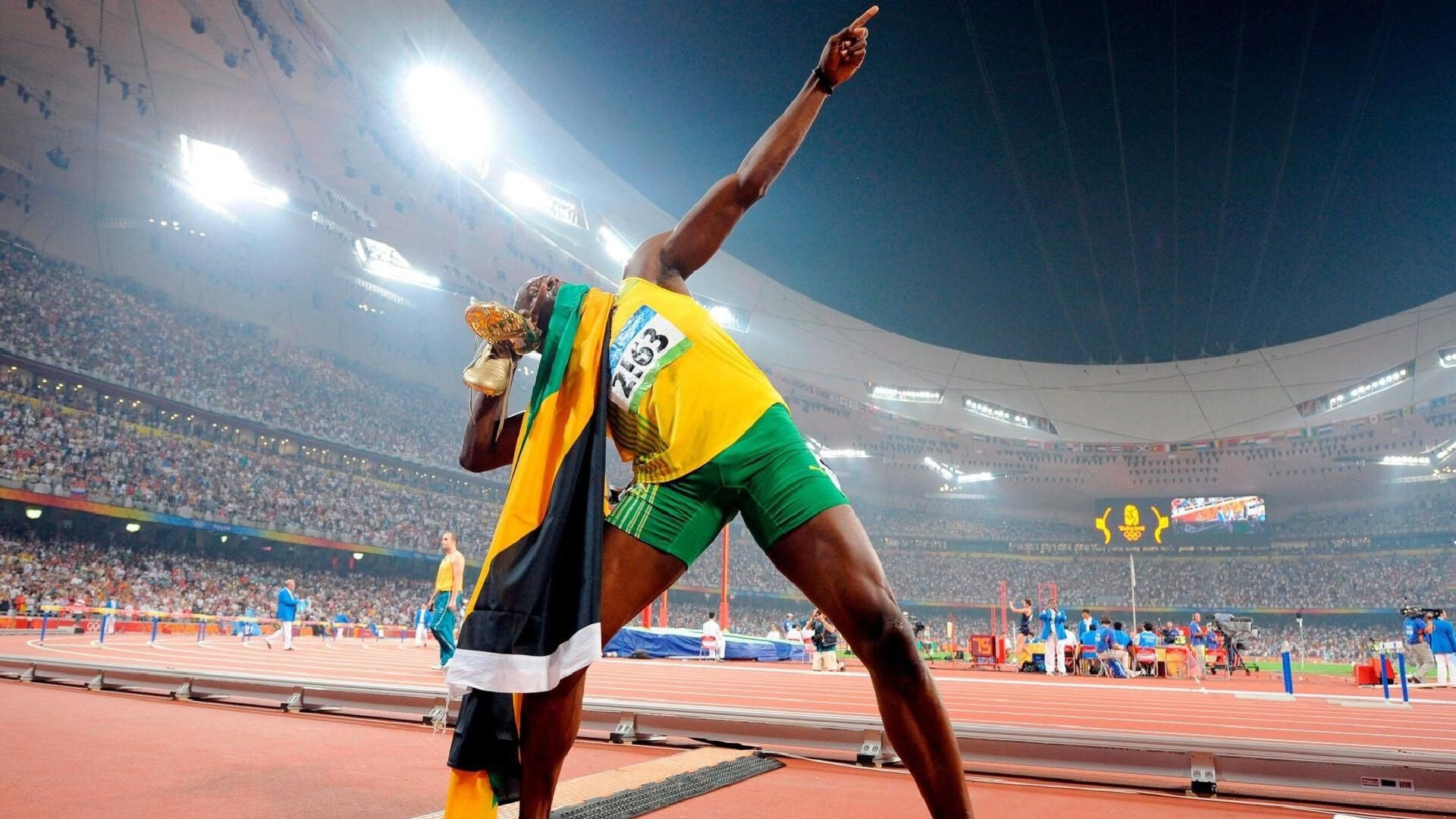 英格兰斩落洪都拉斯，克瓦拉茨赫利亚冠军级表现改写比赛格局