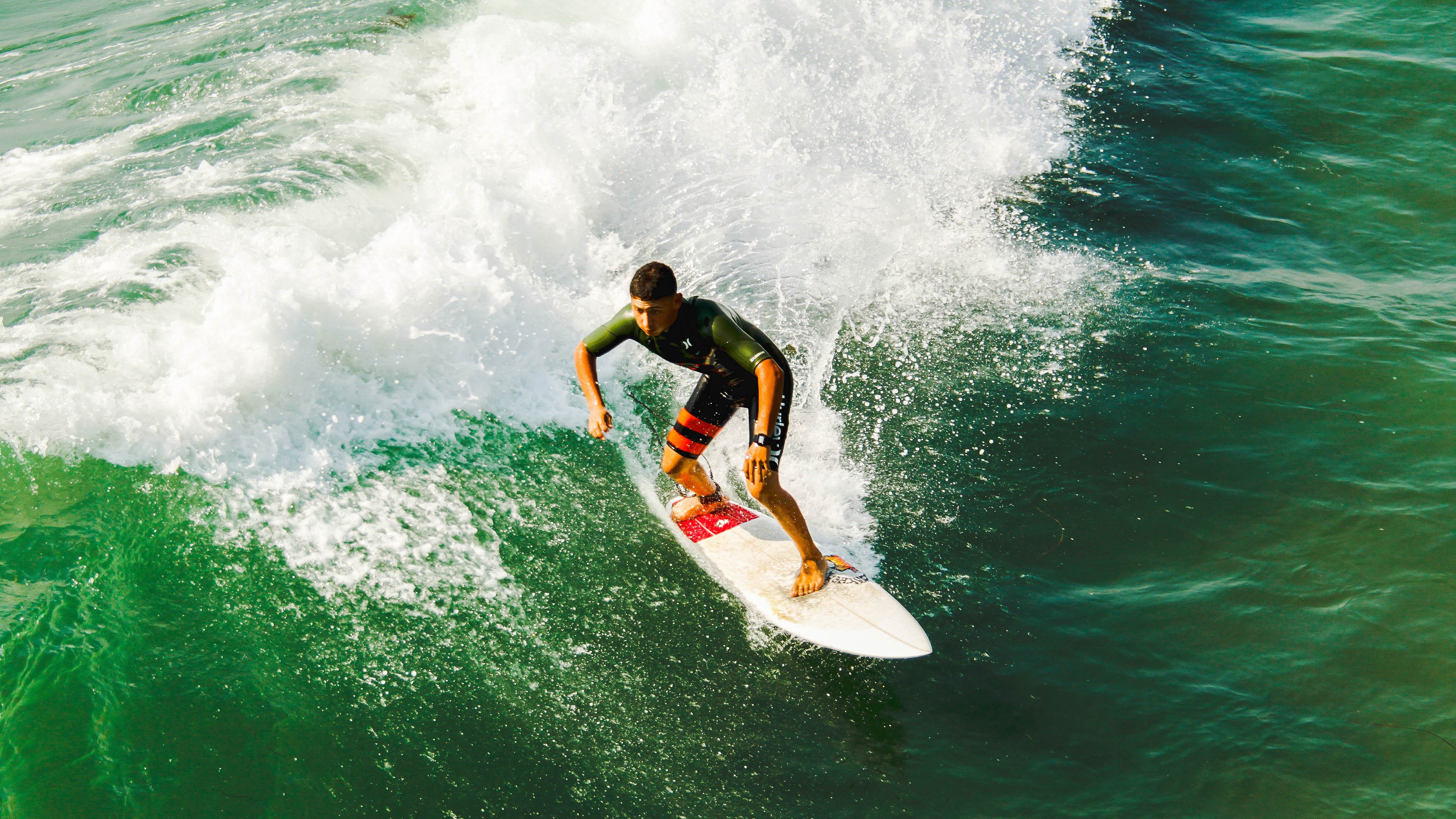 世界杯之夜,卡塞米罗攻防两端的绝对统治