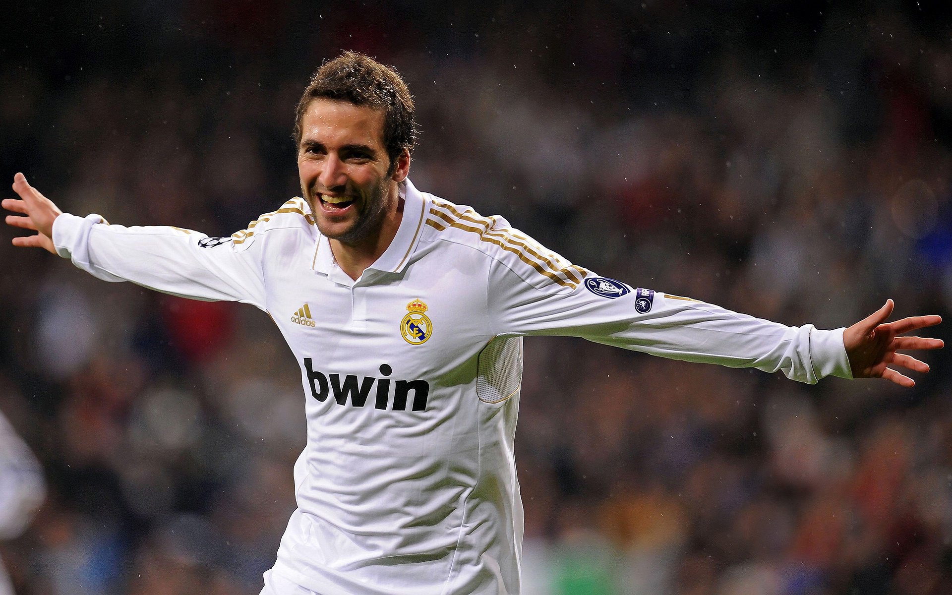 F1新赛季揭幕战之夜,维尼修斯稳定输出不掉线,速度与坚韧的双重奏